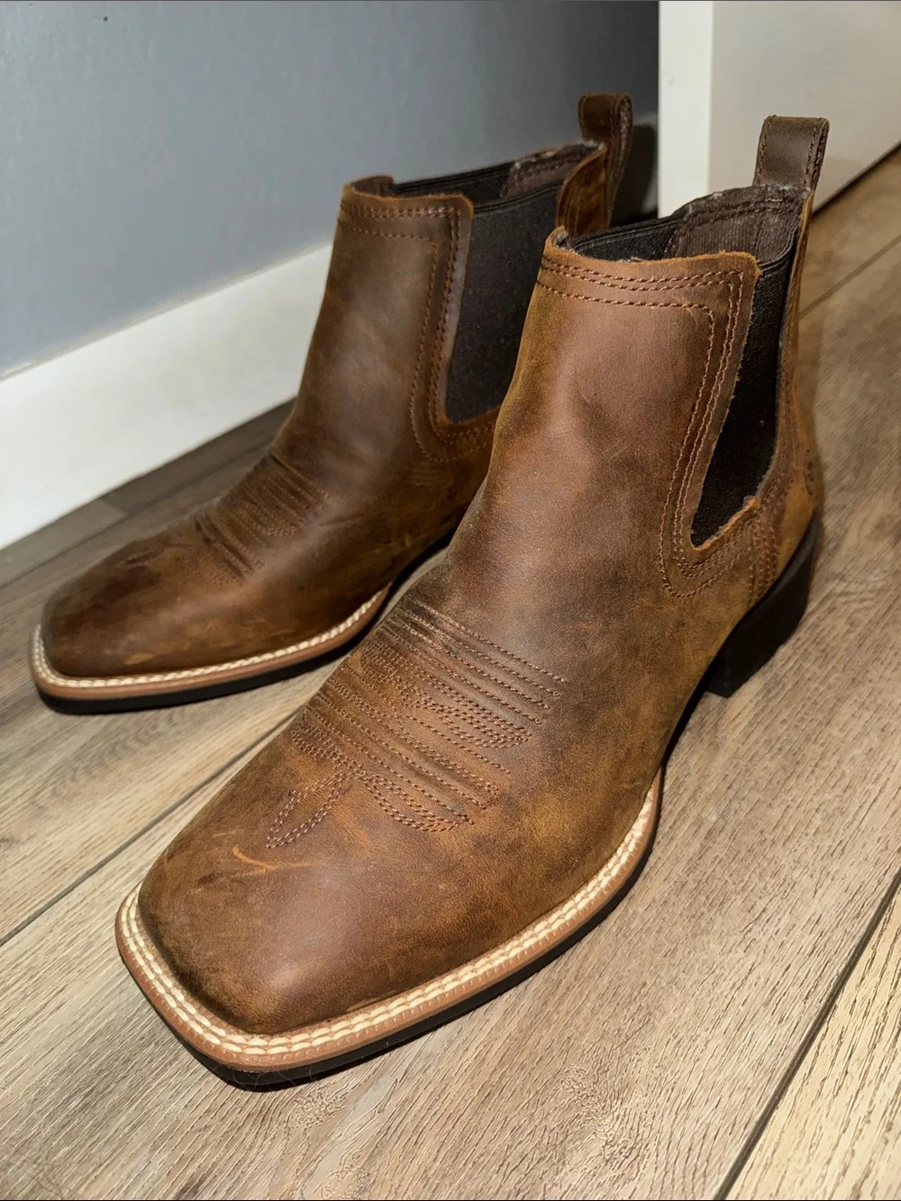 Ariat Brown Leather Western Chelsea Boots - Picture 3 of 5